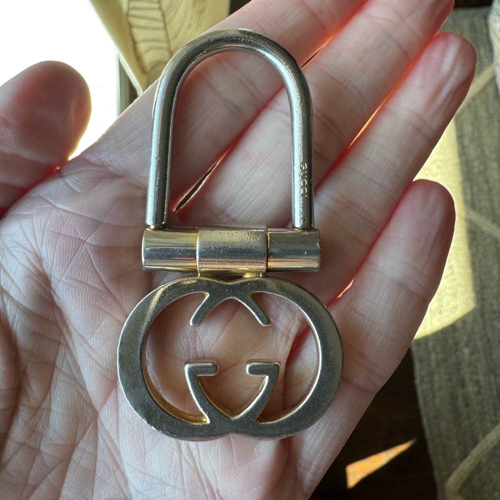 SOLD Vintage Gucci Double G Silvertone Keychain Key Ring Key Holder Charm